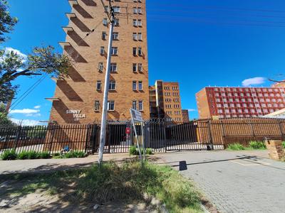 Apartment / Flat For Sale in Sunnyside, Pretoria