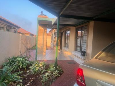 House For Sale in Hesteapark, Akasia