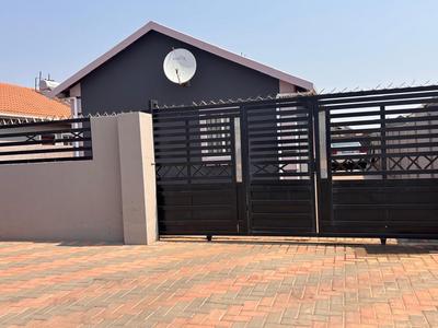 House For Sale in Germiston South, Germiston